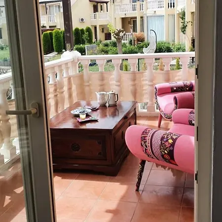 Bodrum Guvercinlikde Turkuaz Sitesinde Havuzlu Ferah Daire