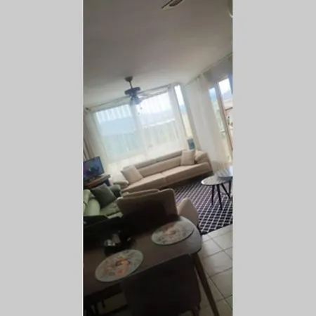Apartment Bodrum Guvercinlikde Turkuaz Sitesinde Havuzlu Ferah Daire Milas